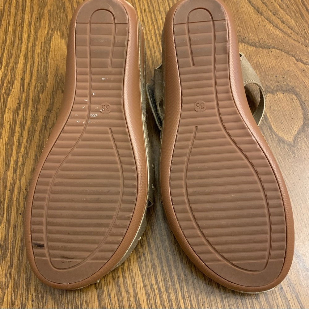 Lostis Tan Leather Sandals. Size 38 Euro - Picture 5 of 10
